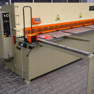 SAFAN VS 3100 x 6 mm + system podtrzymania blachy